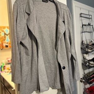 Elegant Gray Women's Cardigan
